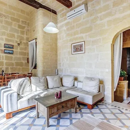 4 Bedroom With Private Pool In Gozo *