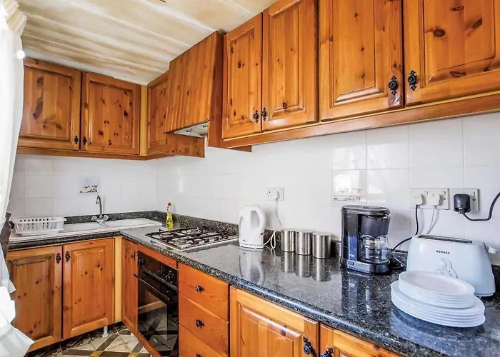 4 Bedroom With Private Pool In Gozo * Għarb