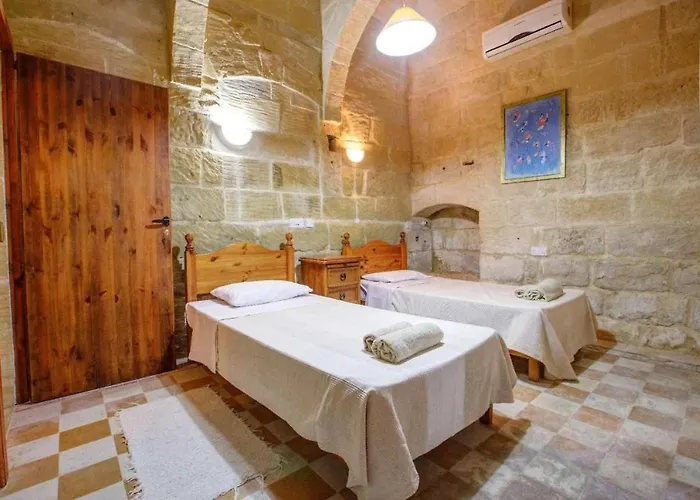 4 Bedroom With Private Pool In Gozo Σπίτι διακοπών Għarb