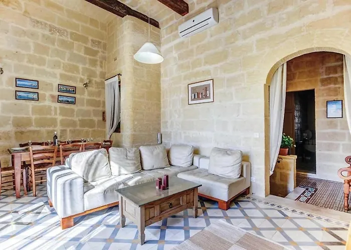 4 Bedroom With Private Pool In Gozo *