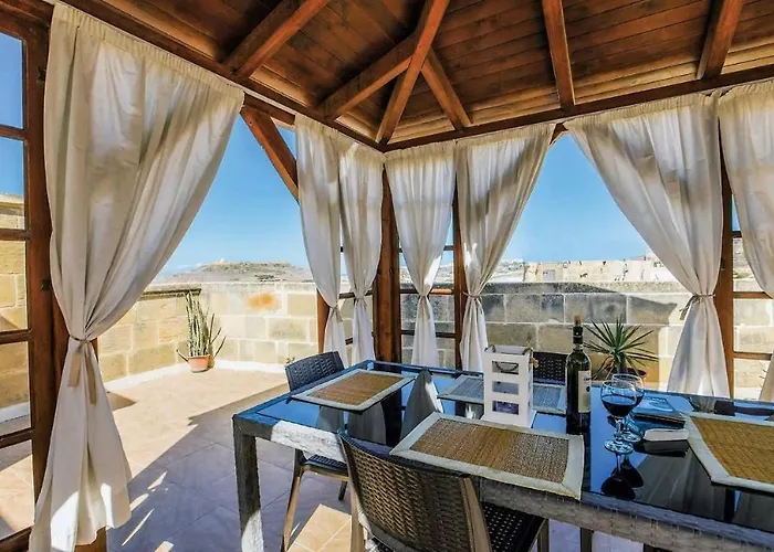 4 Bedroom With Private Pool In Gozo Σπίτι διακοπών Għarb