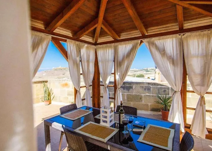 4 Bedroom With Private Pool In Gozo Σπίτι διακοπών Għarb
