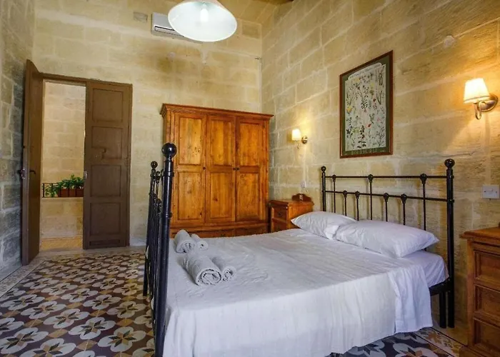 4 Bedroom With Private Pool In Gozo Σπίτι διακοπών