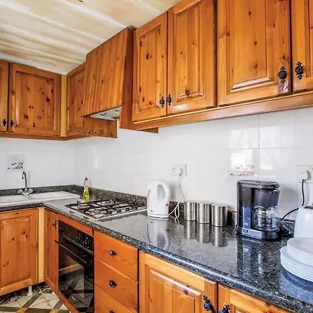 4 Bedroom With Private Pool In Gozo * Għarb