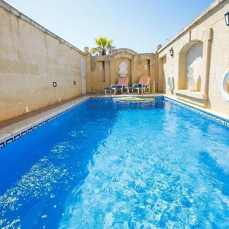 4 Bedroom With Private Pool In Gozo