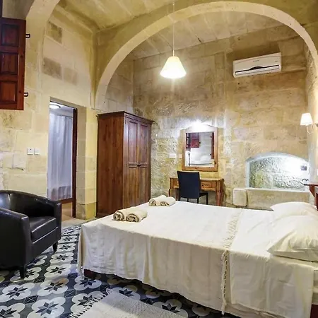 Сasa de vacaciones 4 Bedroom With Private Pool In Gozo *